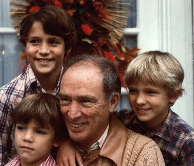 Prime Minister of Canada Justin Trudeau: Biography, Early Life, Career, Facts Prime Minister of Canada Justin Trudeau: Biography, Early Life, Career, Facts