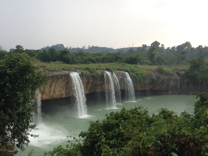 The majestic beauty of Dray Sap waterfall The majestic beauty of Dray Sap waterfall