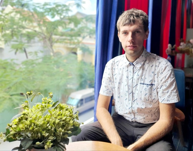 Ab Czech man fullfils childhood dream of marrying a Vietnamese girl
