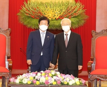 rok media covers na speakers visit to vietnam