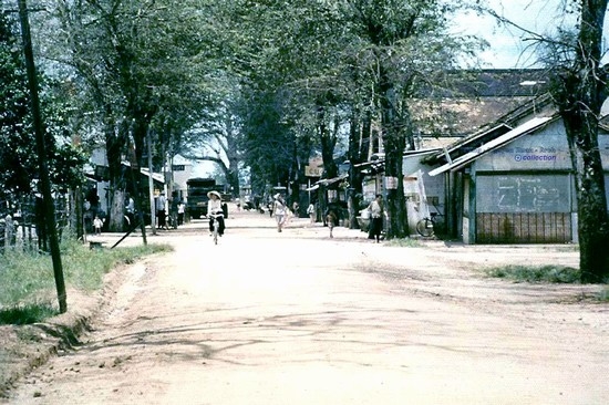 Reminiscing photos of the Southern Cu Chi town in 1960s Reminiscing photos of the Southern Cu Chi town in 1960s