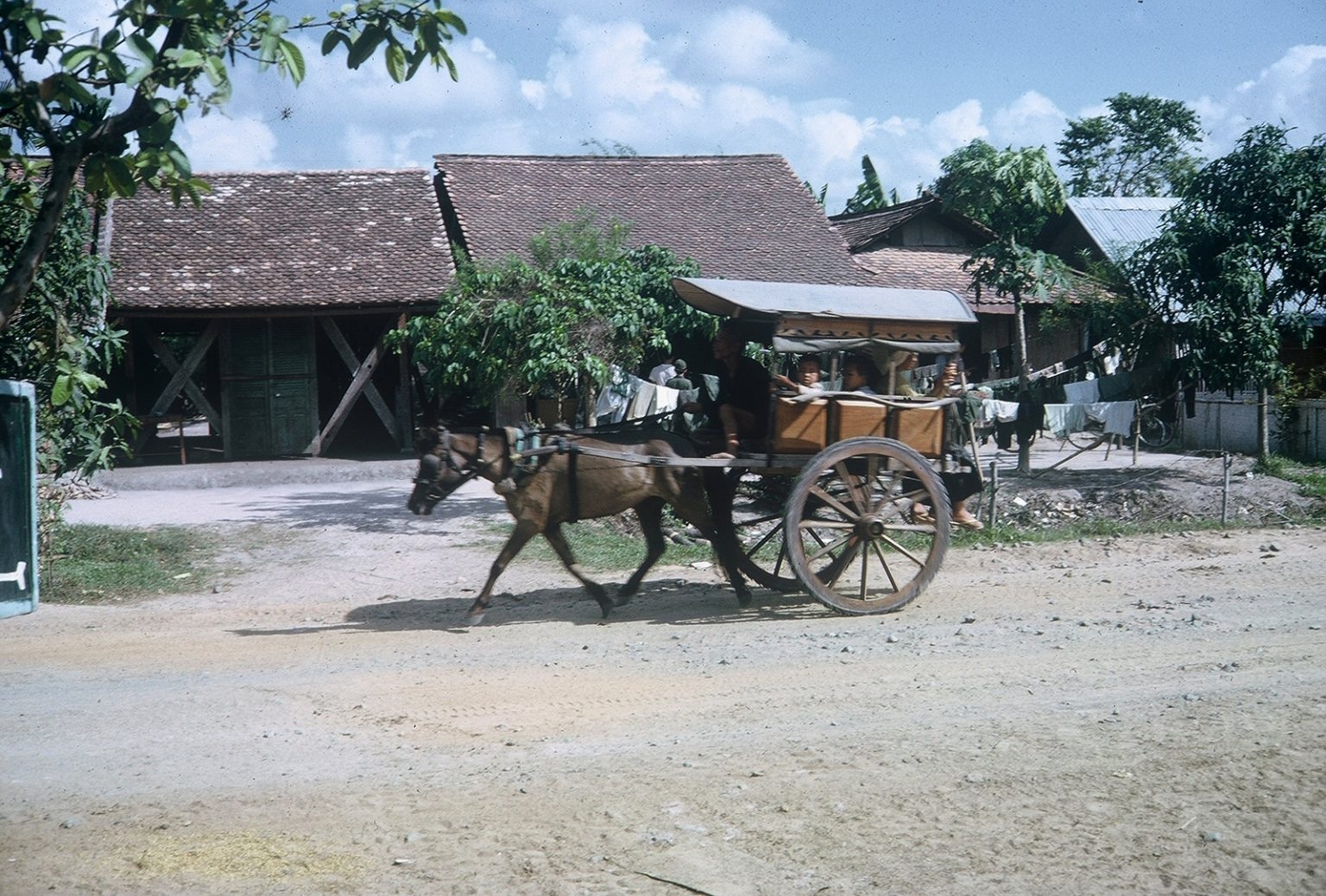 Reminiscing photos of the Southern Cu Chi town in 1960s Reminiscing photos of the Southern Cu Chi town in 1960s
