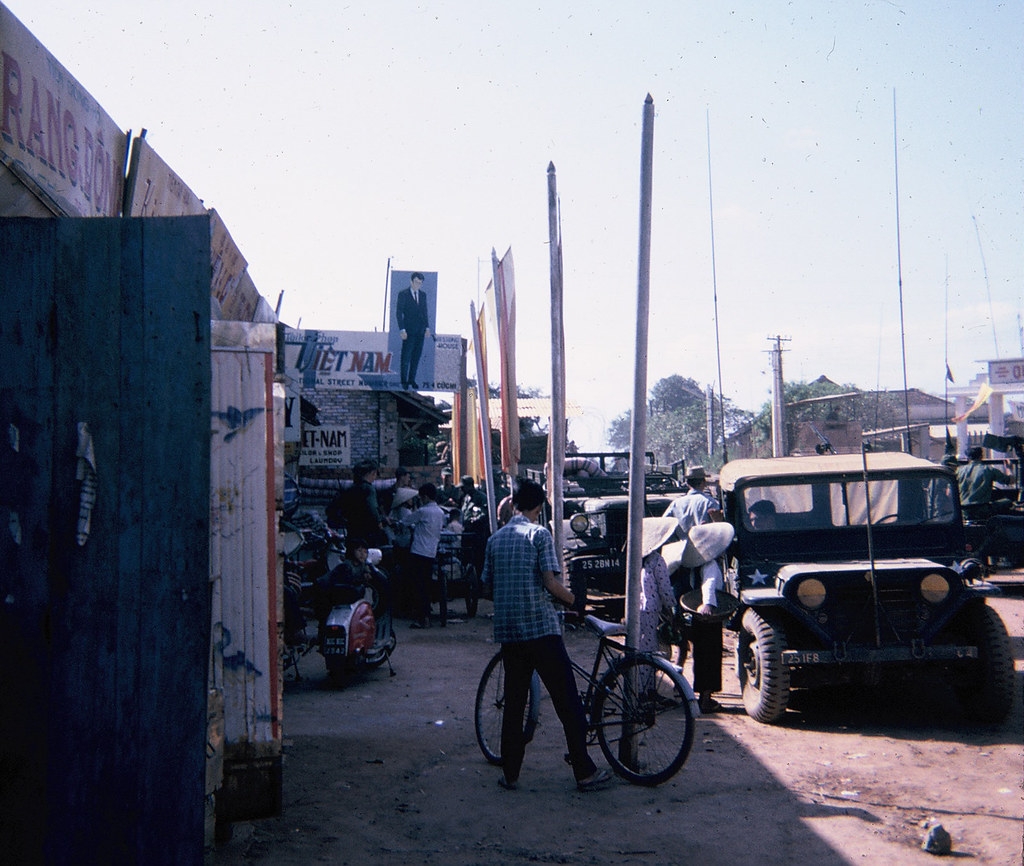 Reminiscing photos of the Southern Cu Chi town in 1960s Reminiscing photos of the Southern Cu Chi town in 1960s