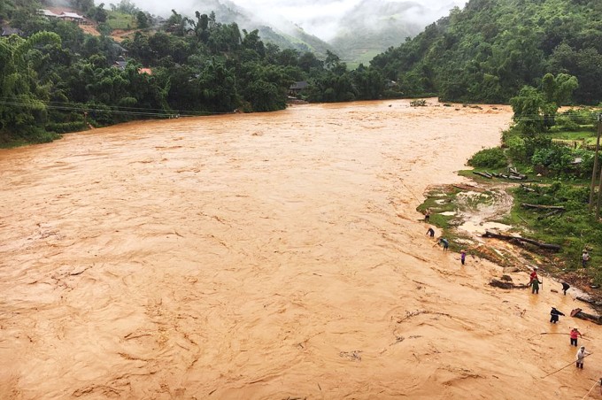 Vietnam Receives $30-million Fund from EU, France for Flood Prevention Vietnam Receives $30-million Fund from EU, France for Flood Prevention
