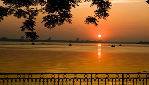 Metropolises Among Five Most Researched Travel Destinations in Vietnam Post-lockdown Metropolises Among Five Most Researched Travel Destinations in Vietnam Post-lockdown