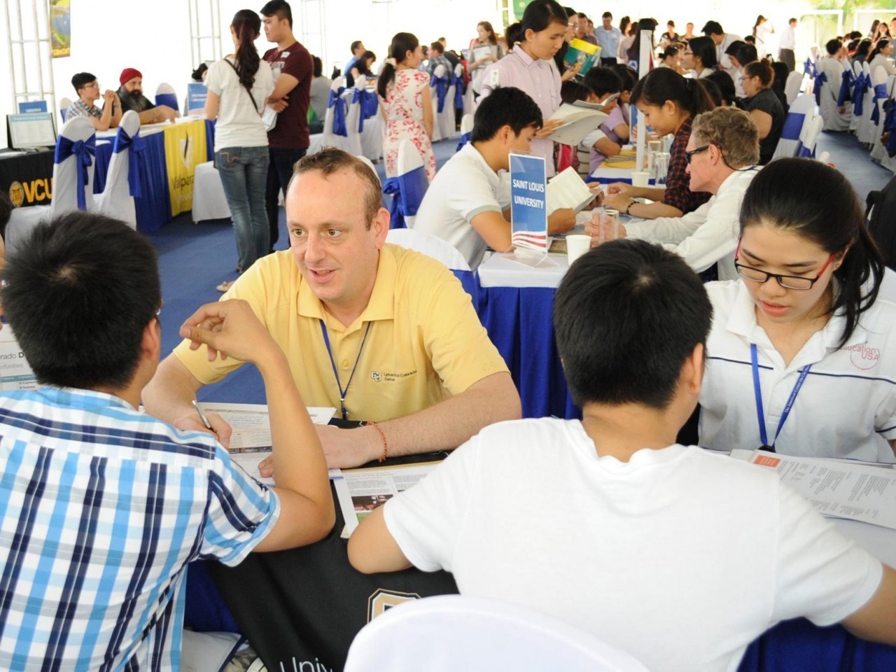 Students Put Vietnamese Classes on Ivy League Map Students Put Vietnamese Classes on Ivy League Map