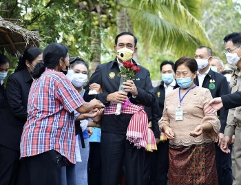 world breaking news today december 3 thai prime minister acquitted of ethics breach retains post