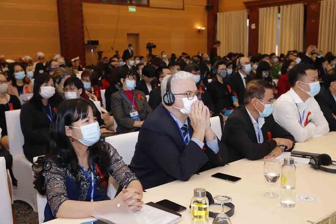 What makes Vietnam among top 4 countries with b HIV/ AIDS treatment? What makes Vietnam among top 4 countries with b HIV/ AIDS treatment?