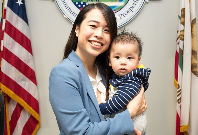 undefined Jocelyn Yow and her son (Photo: CBS)