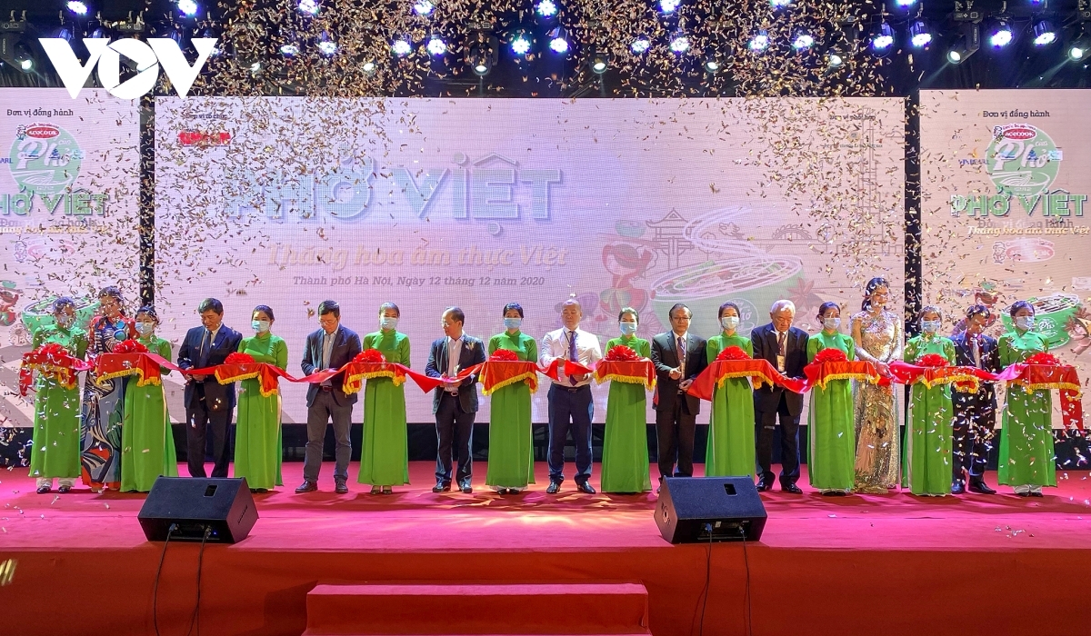 Pho Day December 12: An overall picture of Vietnam’s Pho The opening ceremony of Pho Day December 12 (Photo: VOV)