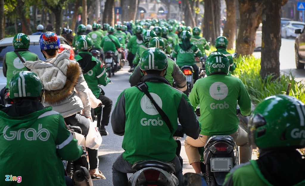 undefined Grab riders in Vietnam (Photo: Zing)