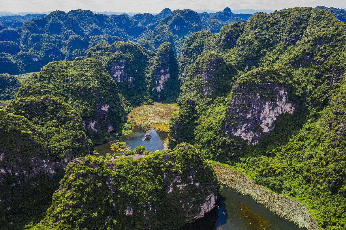 Get a chill weekend with a trip to Trang An Get a chill weekend with a trip to Trang An