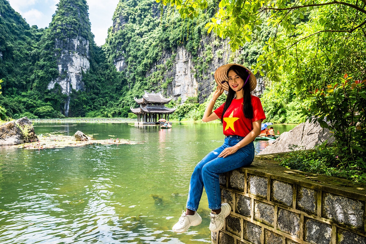 Get a chill weekend with a trip to Trang An Get a chill weekend with a trip to Trang An