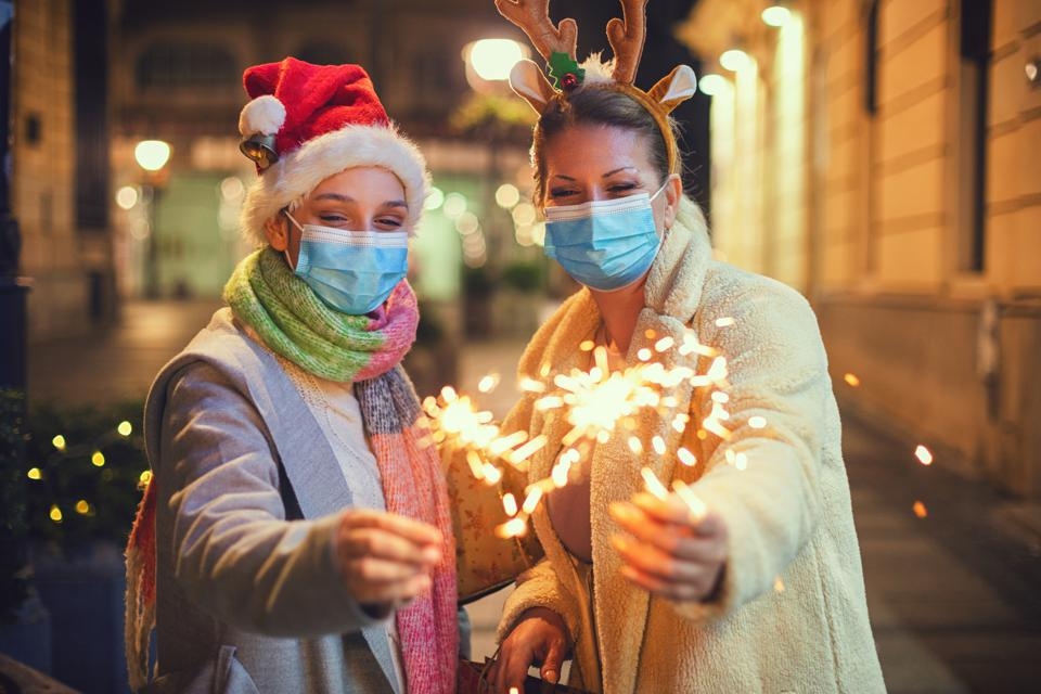 How to safely ends 2020 – the strangest year ever How to safely ends 2020 – the strangest year ever