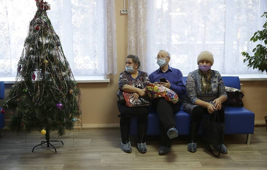 Vladimir Putin to receive Russia’s Sputnik V vaccine Moscow citizens over 60 to receive covid-19 vaccine next week (photo: tass)