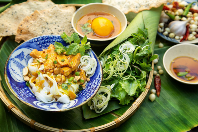 undefined Food lovers can kick-start their taste buds at the food festival (Photo: VNE)