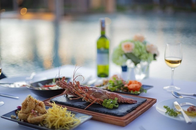 Enjoyable winter break at Quy Nhon beach Quy nhon offers a long list of delicious food (photo: vne)