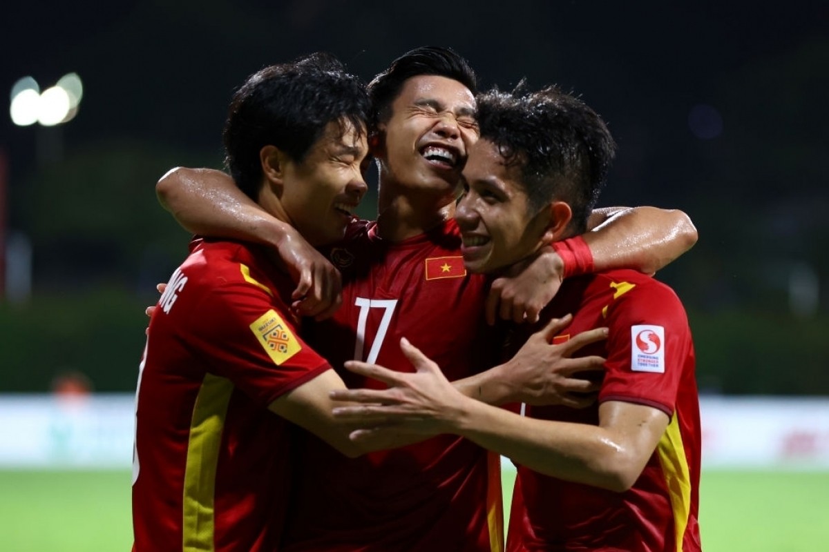 Vietnam Beat Malaysia to Earn Second Victory at AFF Cup Vietnam Beat Malaysia to Earn Second Victory at AFF Cup - Video