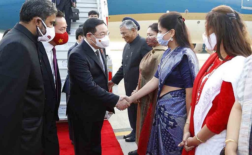 Top Legislator Meets Leaders of India’s Political Parties Top Legislator Meets Leaders of India’s Political Parties