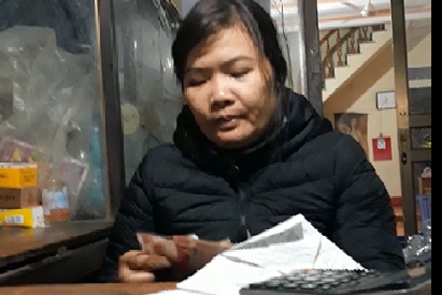 Sôi động chợ ngoại tệ trái phép ở vùng biên Lào Cai soi do ng cho ngoa i te vu ng bien la o cai