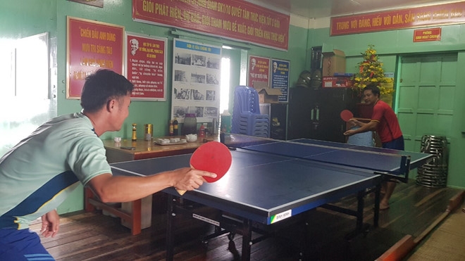 Lính nhà giàn quyết tâm 'đoạn tuyệt'… thuốc lá! linh nha gian quyet tam doan tuyet thuoc la