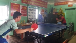hai trinh 8 ngay vuot trung khoi noi dat lien voi bien dao truong sa