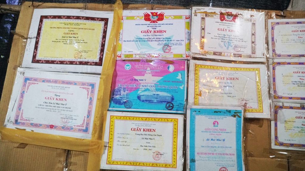 Ngày 8/3 của người vợ bị lây HIV từ chồng: "Chỉ mong đừng ai xa lánh mẹ con!" ngay 83 cua nguoi vo bi lay hiv tu chong chi mong dung ai xa lanh me con