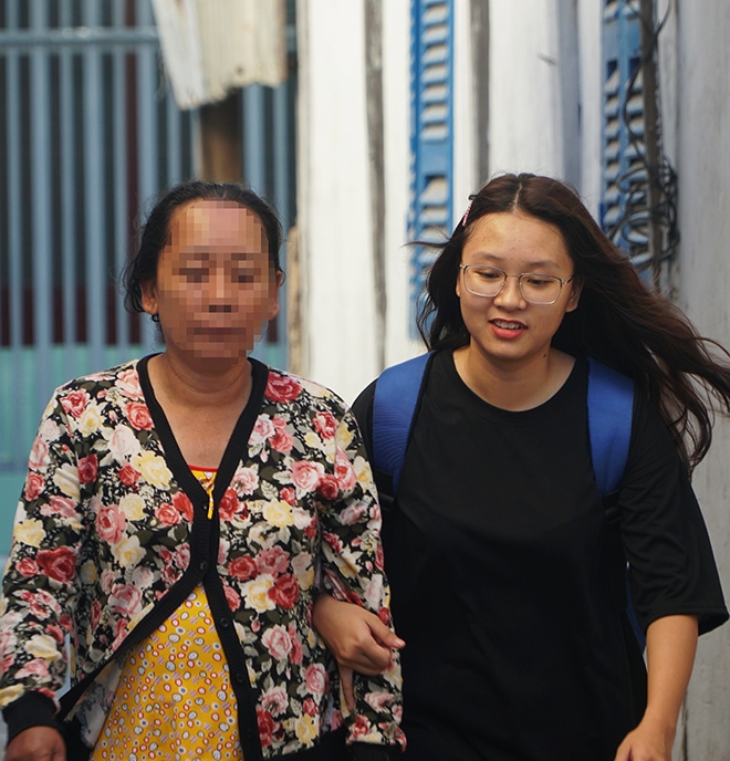 Ngày 8/3 của người vợ bị lây HIV từ chồng: "Chỉ mong đừng ai xa lánh mẹ con!" ngay 83 cua nguoi vo bi lay hiv tu chong chi mong dung ai xa lanh me con