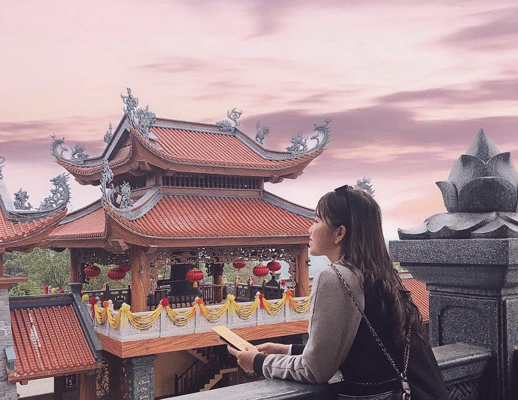 Ba Vàng và 4 ngôi chùa lên hình đẹp cho du khách khi đến Quảng Ninh ba vang va 4 ngoi chua len hinh dep cho du khach khi den quang ninh