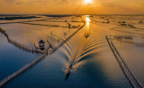 Khám phá Đầm Chuồn - đẹp mê hoặc nổi tiếng xứ Huế kham pha dam chuon dep me hoac noi tieng xu hue