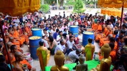 vi covid 19 cac tin do cong giao don le phuc sinh tai nha