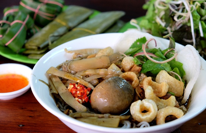 bun thoi va 4 mon dac san an mot lan nho mot doi o pleiku