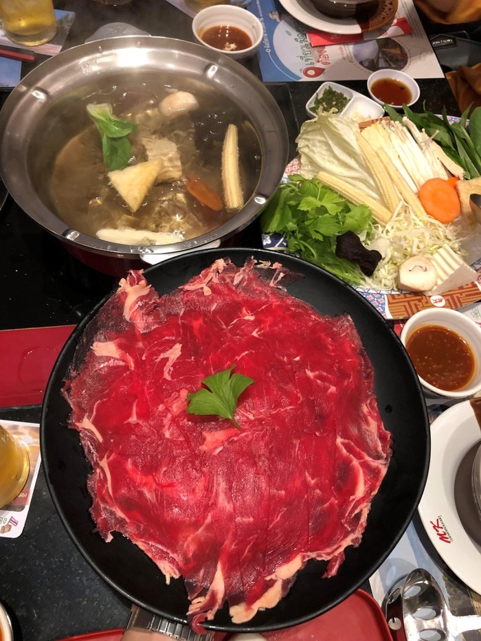 cung food blogger ba chua via he diet sach am thuc thai lan