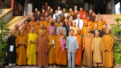 trung tam hoi nghi quoc te phuc vu dai le phat dan