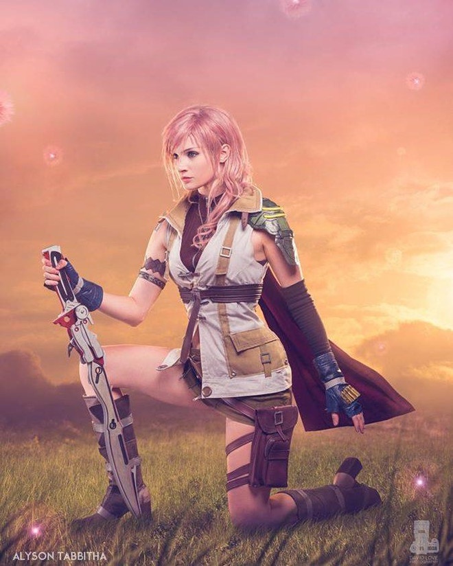 Nữ cosplayer hóa trang y hệt bản gốc, đến thần thái cũng giống 100% nu cosplayer hoa trang y het ban goc den than thai cung giong 100