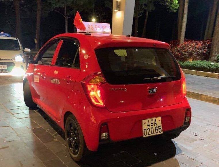 Hàng loạt sự việc khiến du khách bức xúc dịp nghỉ lễ 30/4 - 1/5: Nghỉ dưỡng hay "rước bực vào thân"? hang loat nhung su viec khien du khach buc xuc dip nghi le 304 15 nghi duong hay ruoc buc vao than