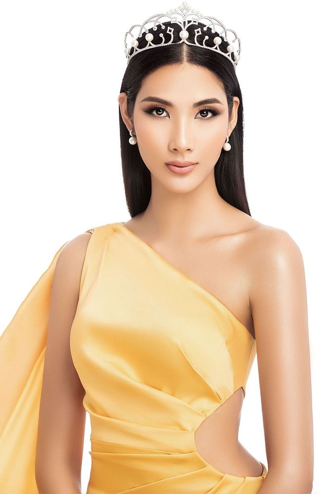 Hoàng Thùy nói gì khi chính thức trở thành đại diện thi Miss Universe? chinh thuc tro thanh dai dien viet nam du miss universe 2019 hoang thuy da noi gi