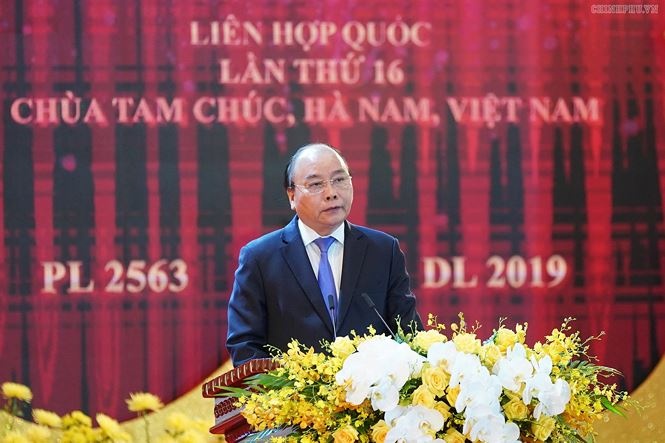 hon 20000 dai bieu tham du le khai mac dai le phat dan vesak 2019 o chua tam chuc