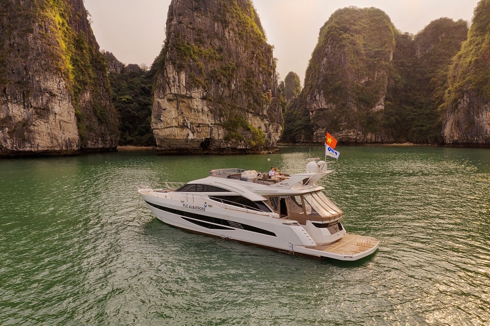 kham pha tuyet dinh non nuoc ha long bang du thuyen trieu do flc albatross