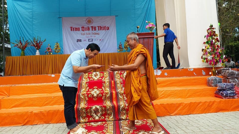 Facebook sao Việt hôm nay (22/5): Vy Oanh gửi tâm thư tới "vị khách đặc biệt", Ngọc Trinh "phớt lờ" cư dân mạng facebook sao viet hom nay 225 vy oanh gui tam thu toi vi khach dac biet ngoc trinh phot lo cu dan mang