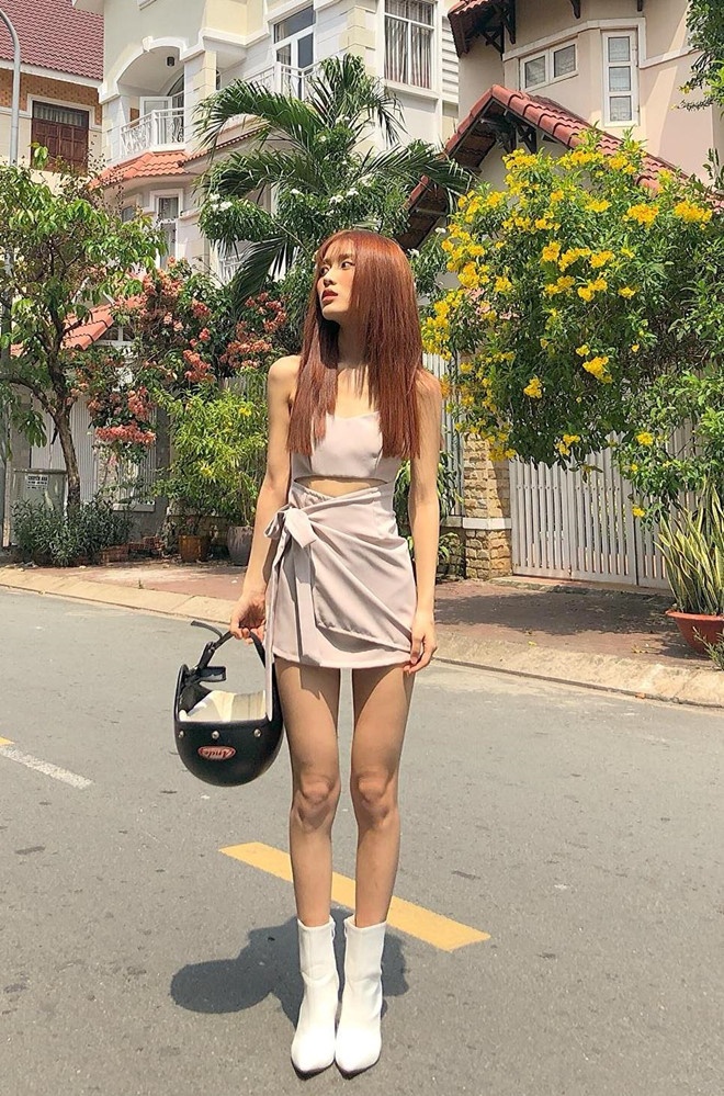 Facebook sao Việt hôm nay (30/5): Han Sara, Thủy Tiên lộ thân hình gầy bất thường, Hồng Nhung ngưng dùng Facebook chăm sóc con cái facebook sao viet hom nay 305 han sara thuy tien lo than hinh gay bat thuong hong nhung ngung dung facebook cham soc con cai
