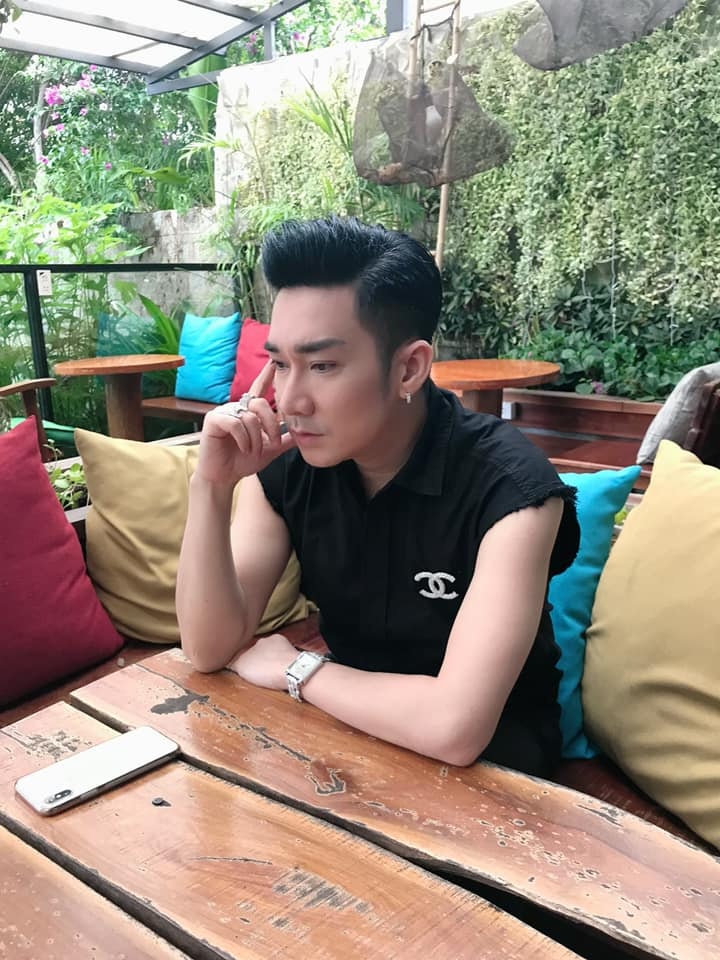 Facebook sao Việt hôm nay (6/6): Hà Hồ - Kim Lý tình tứ đeo nhẫn đôi dự sự kiện, Tiểu Vy tự tin khoe sắc facebook sao viet hom nay 66 ha ho kim ly tinh tu deo nhan doi du su kien hoa hau tieu vy tu tin khoe sac