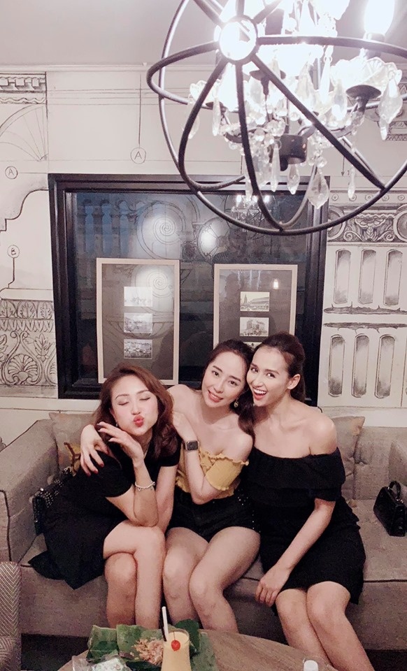 Facebook sao Việt hôm nay (8/6): Quốc Trường tích cực "thả thính", Hương Giang idol và bạn trai cũ Criss Lai tái hợp? facebook sao viet hom nay 86 quoc truong tich cuc tha thinh huong giang idol va ban trai cu criss lai tai hop