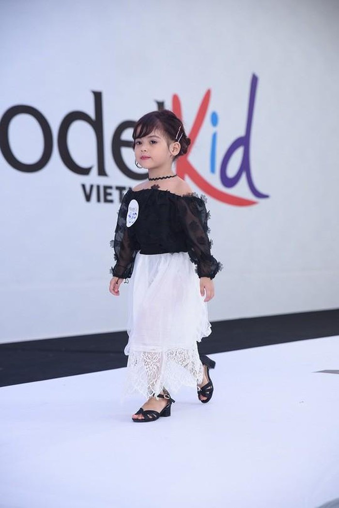 Những đứa trẻ mang khát vọng nổi tiếng của bố mẹ nhung dua tre mang khat vong noi tieng cua bo me
