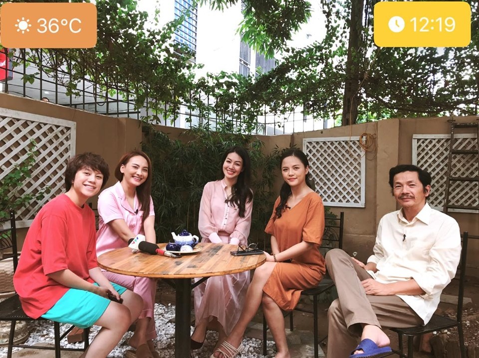 Facebook sao Việt hôm nay (10/6): Phương Trinh Jolie diện bikini khoe vẻ đẹp phồn thực, Trúc Diễm bị bệnh cường giáp facebook sao viet hom nay 106 phuong trinh jolie dien bikini khoe ve dep phon thuc truc diem bi benh cuong giap