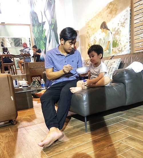 Facebook sao Việt hôm nay (12/6): Ngọc Trinh bức xúc vì bị lợi dụng hình ảnh, Đào Bá Lộc gây sốc facebook sao viet hom nay 126 ngoc trinh buc xuc vi bi loi dung hinh anh dao ba loc khoa than an mung ca khuc moi