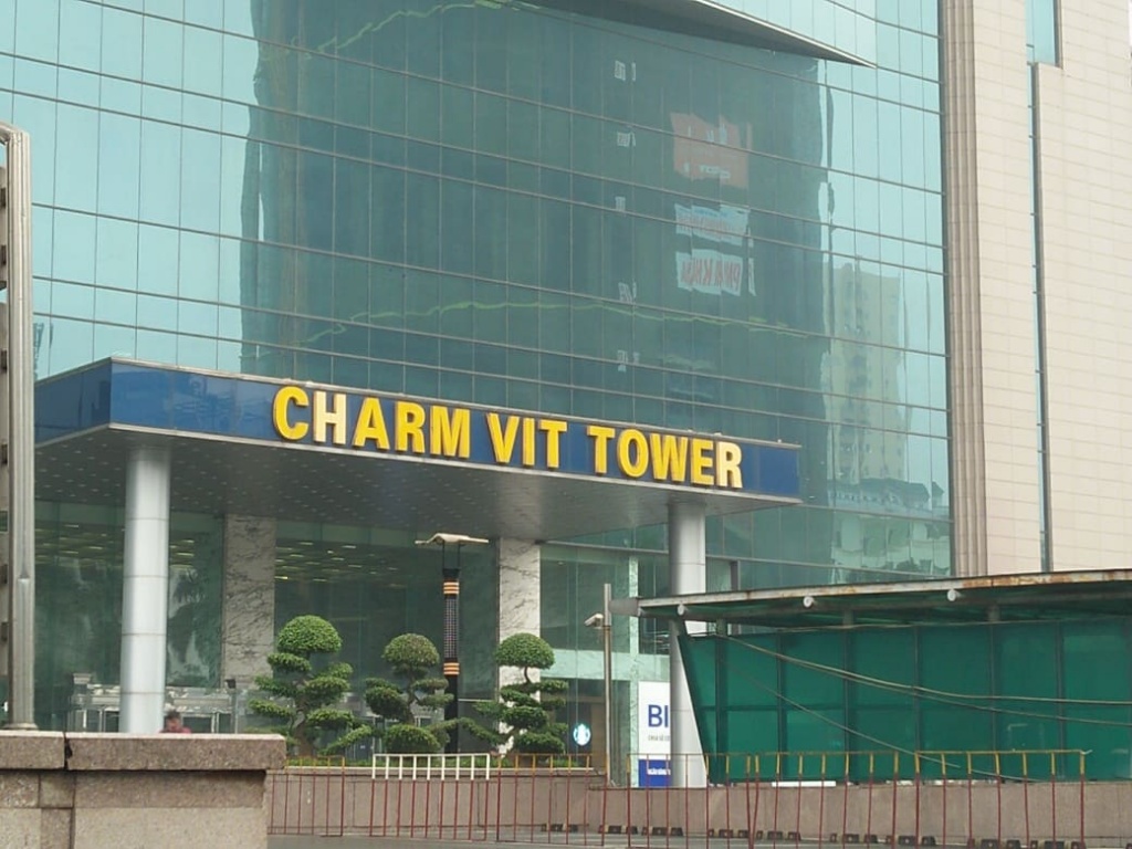 nhieu dau hoi quanh cac vu xo xat cu cai o toa nha charmvit