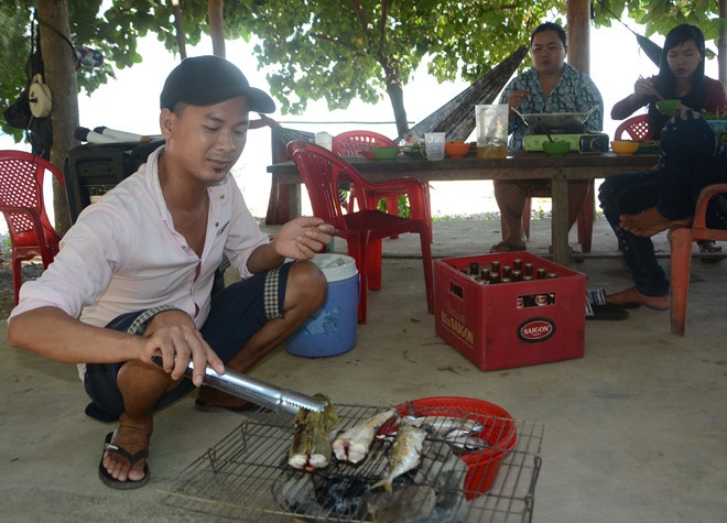 Đến Nam Du câu cá nướng ăn tại chỗ và nghe kể chuyện về đất đảo den nam du cau ca nuong an tai cho va nghe ke chuyen ve dat dao