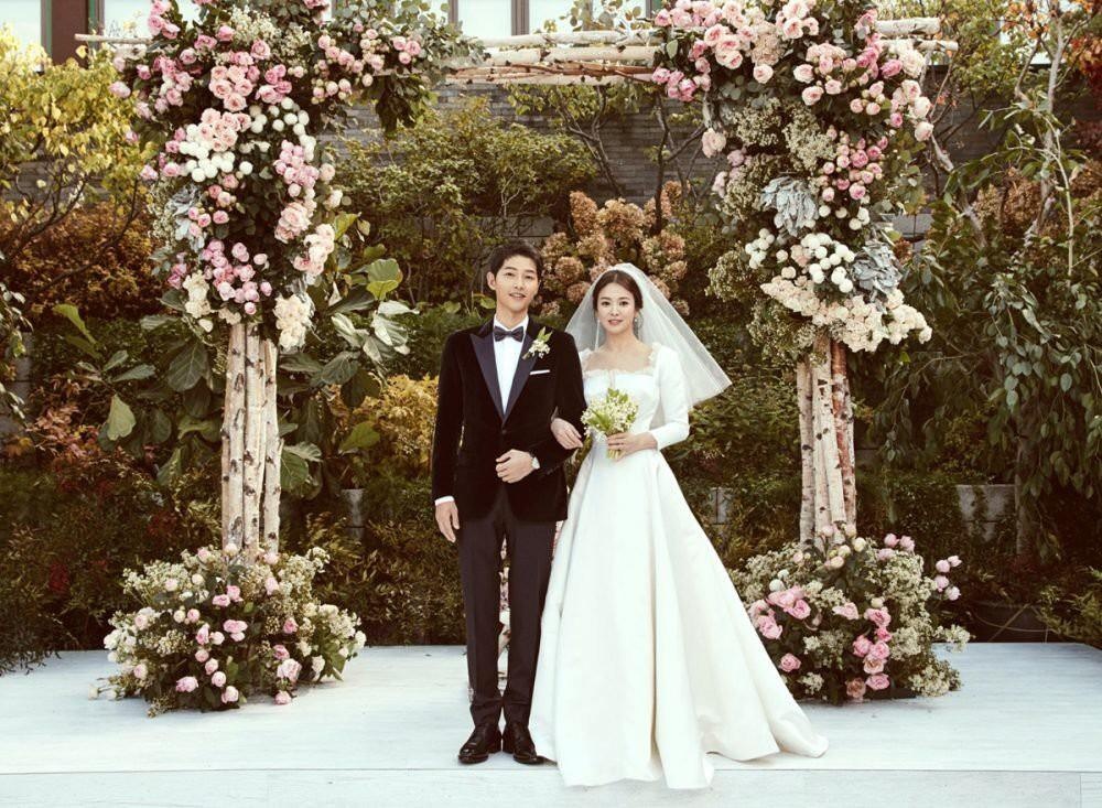 nhung cau noi ngot ngao den tan chay cua cap doi song joong ki va song hye kyo