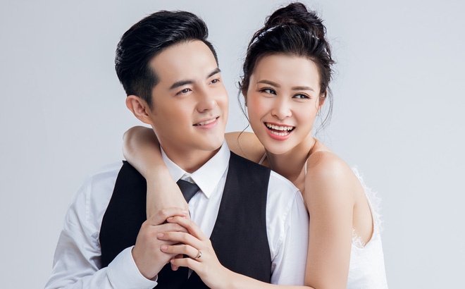 Đông Nhi hạnh phúc chấp nhận lời cầu hôn của Ông Cao Thắng sau 10 năm yêu nhau dong nhi hanh phuc chap nhan loi cau hon cua ong cao thang sau 10 nam yeu nhau